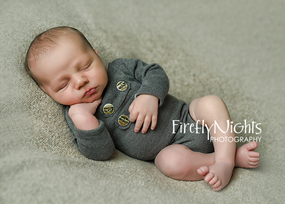 Oswego newborn photographer