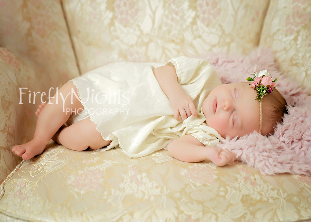 Chicago newborn photographer