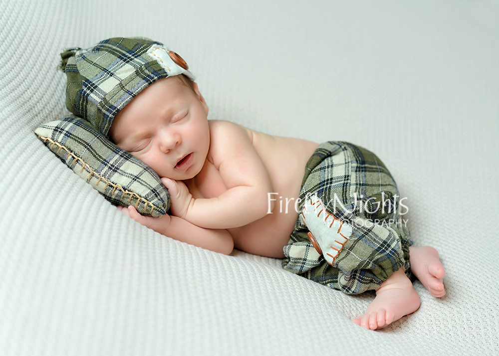 Oswego newborn photographer